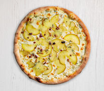 Пицца с грушей и горгонзолой