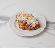 Круассан миндальный французский
