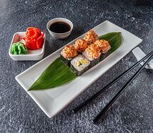 Запеченный ролл с угрем и лососем 6 шт