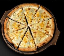 Пицца четыре сыра