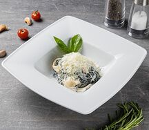 Спагетти неро с кальмаром и осьминогом