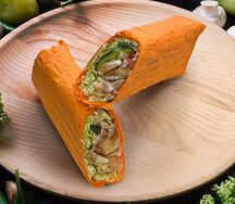 Шаурма в сырном лаваше