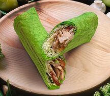 Шаурма в зеленом лаваше