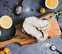 Осетрина горячего копчения в вакуумной упаковке
