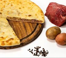 Осетинский пирог с мясом и картофелем
