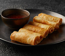 Спринг-ролл с лососем