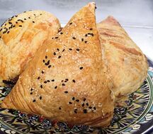 Самса с говядиной из духовки