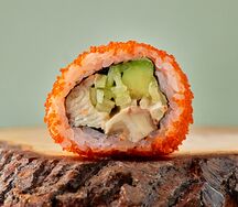 Ролл Калифорния с угрем