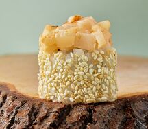 Запеченный ролл с гребешком