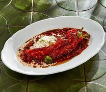 Рамиро с домашним фаршем и соусом лечо