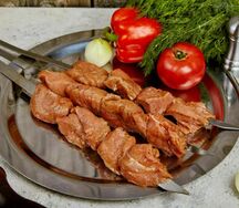 Маринованная свиная шея для шашлыка