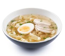 Куриный суп с зеленью