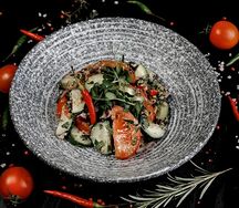 Грузинский с грецким орехом