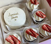 Набор Бенто-торт и капкейки маме 