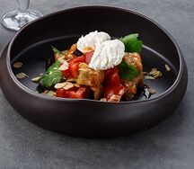 Салат с хрустящим баклажаном