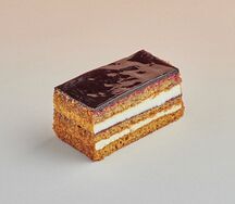 Торт Медовик черничный порционный