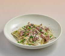 Равиоли с шампиньонами, рикоттой и шпинатом