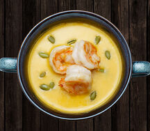 Сливочный крем-суп из тыквы с креветками