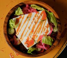 Брынза с печеными перцами
