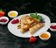 Блины пшеничные с соусами