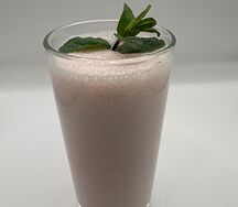 Клубничный ласси