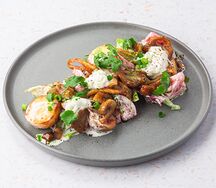 Салат с грибами в соусе свит чили