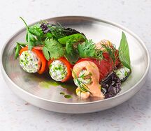 Рулетики из печёного перца с сырной начинкой