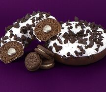 Пончик Кукис дон с ванильным кремом и печеньем