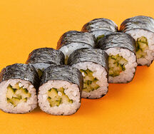 Мини-ролл огурец