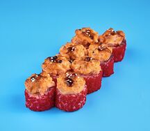 Запеченный ролл с копченой курицей