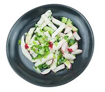 Салат из огурцов и редиса