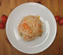 Салат Фунчоза с овощами