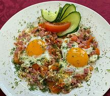 Яичница с ветчиной