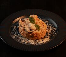 Ризотто с морепродуктами в томатном соусе