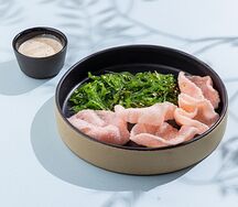 Сашими Водоросли чука с ореховым соусом