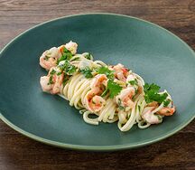 Паста Алио и Олио с креветками