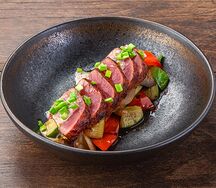 Стейк из тунца на гриле