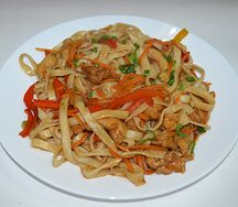 Удон с курицей