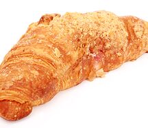 Круассан Миндальный с вишней