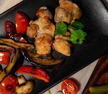 Курочка с овощами гриль