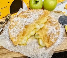 Пирог с яблоком и медом