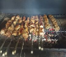 Шашлык из курицы на углях