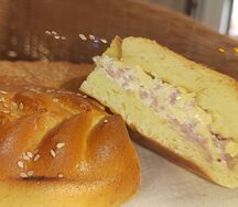 Пирог с ветчиной и сыром