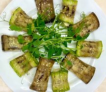 Закуска из баклажан и кабачка ( рулетики)