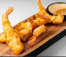 Креветки темпура с соусом тобико и васаби