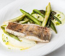 Судак с брокколи