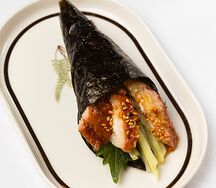 Хенд-ролл с угрем