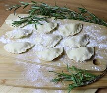Вареники с картофелем и жареным луком