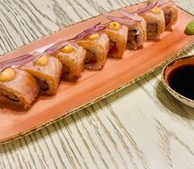 Роллы Абури опалённый