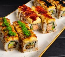 Сет запечённых роллов